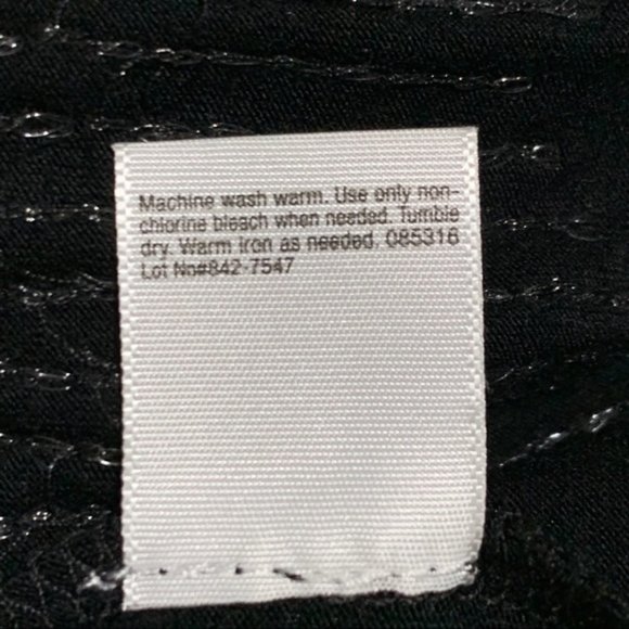 a.n.a. A New Approach Sequins Black Top size Small - Picture 6 of 8